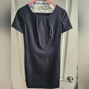Short-sleeve dress with pockets in Navy